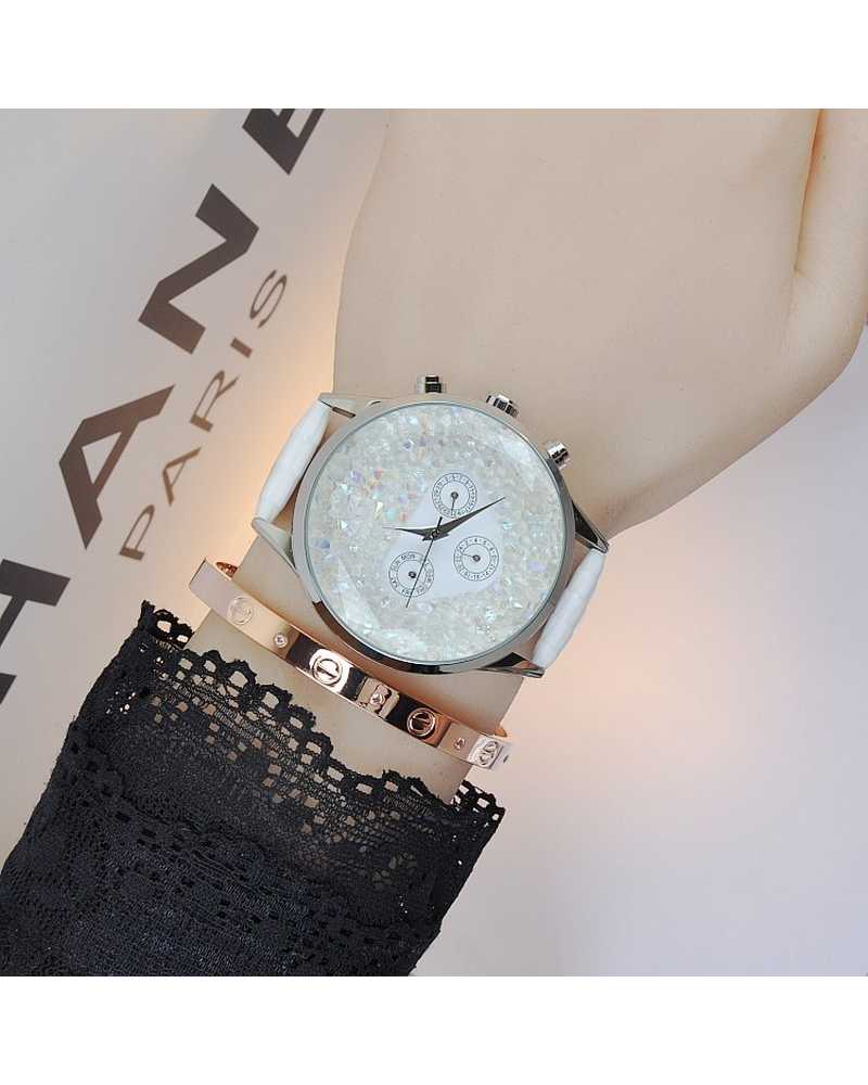  Color: Silver - White