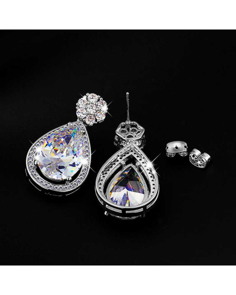 Hot Looking Crystal Drop Exotic Earrings