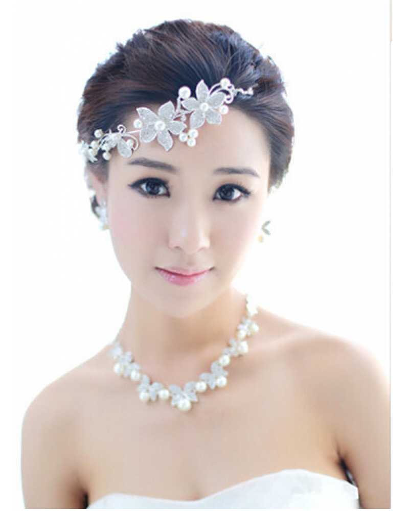 Gorgeous Pearl Flower Headband