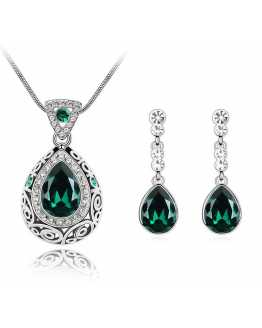 Antique Shinning Crystal Pendant With Earrings