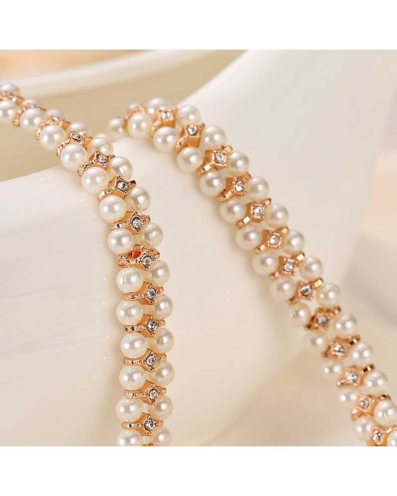 Pearl Quartz Women Wrist Watch