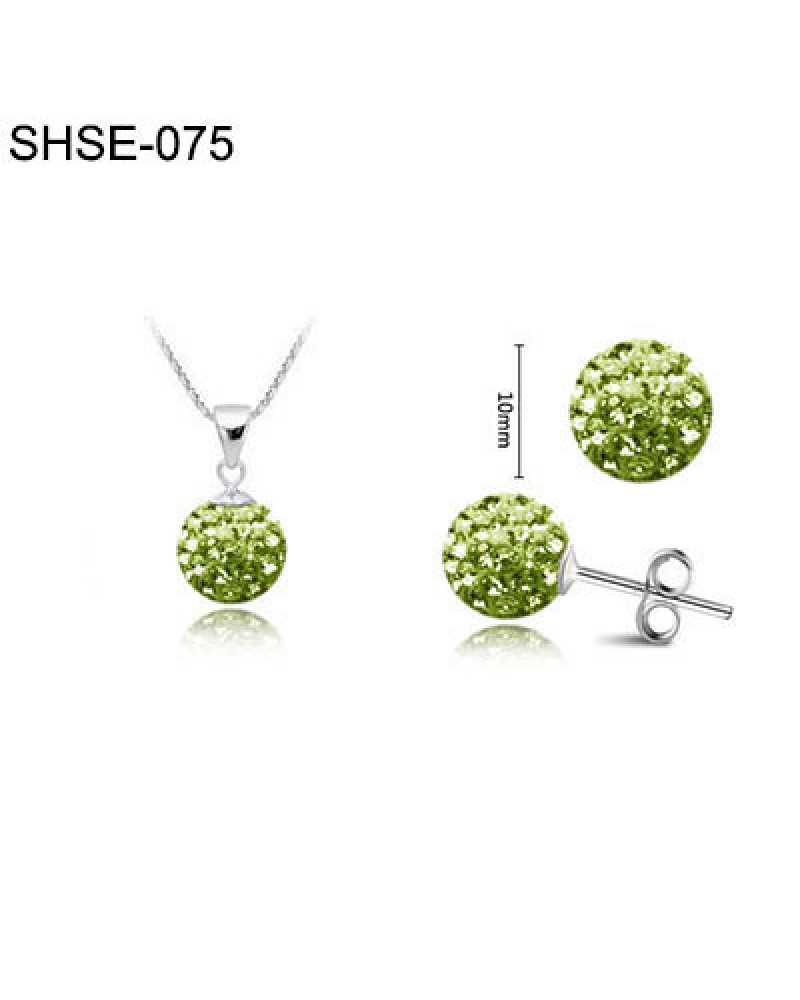  Color: Green